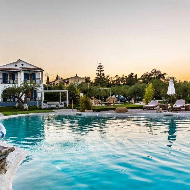 Sun 'n Chill Corfu Beach House