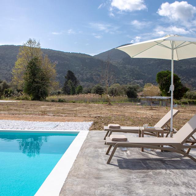 Throisma Country Private Residences
