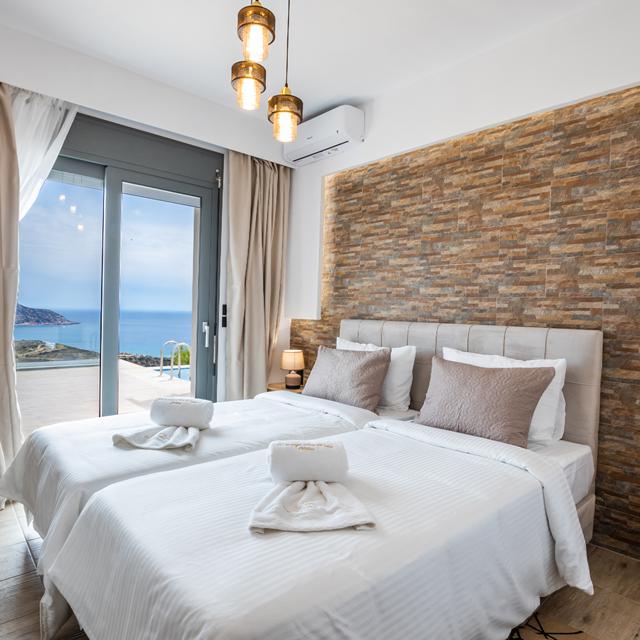 Amoopi Sea View Villas