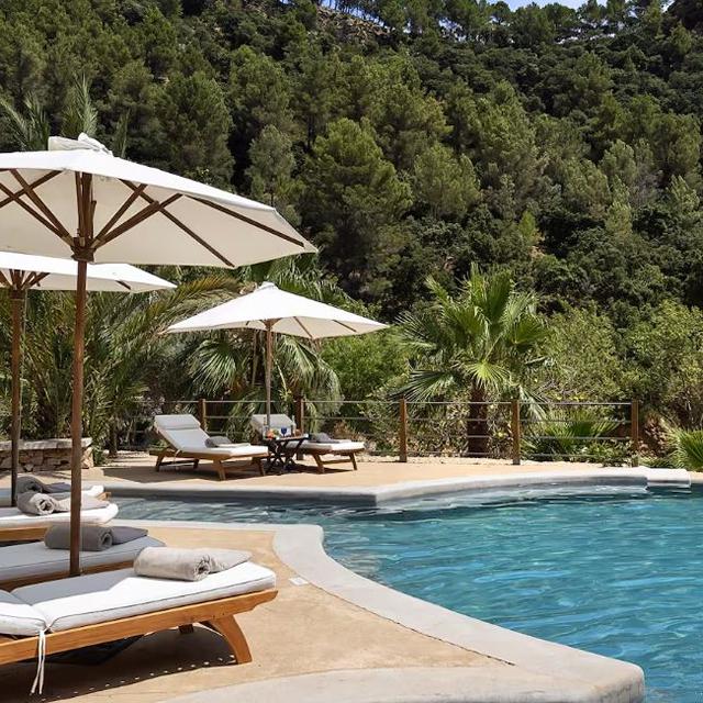 Ratxo Retreat Hotel