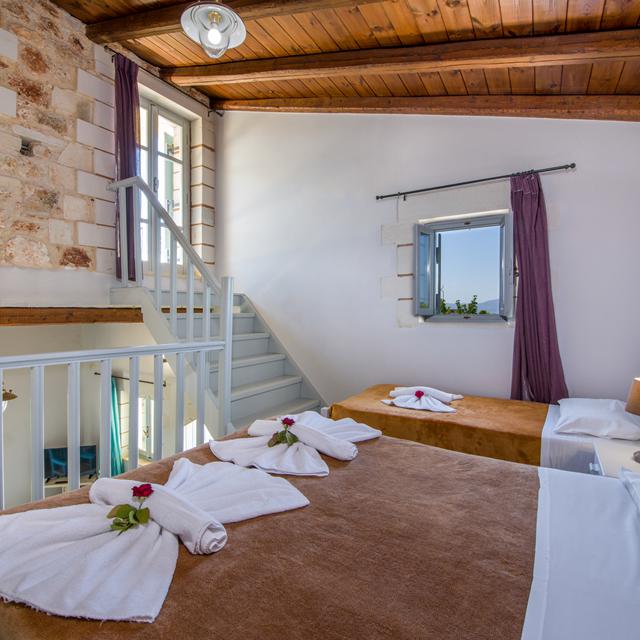 Ellotis Villas