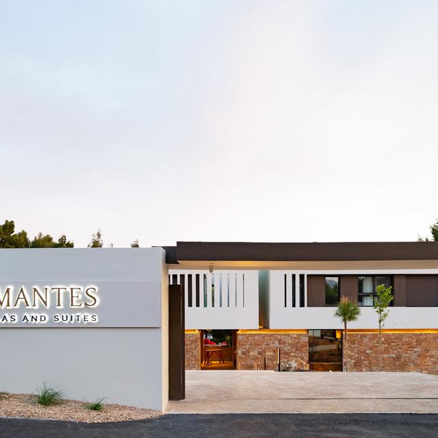 Amantes Villas & Suites