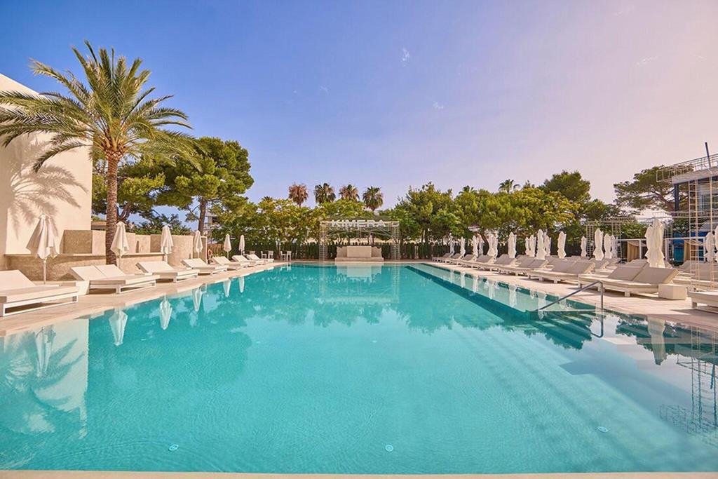 7C1806F671D265789B6520E9E6E647A4