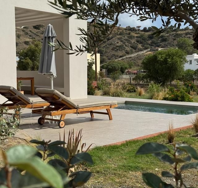 ElliAnna Luxury Villas