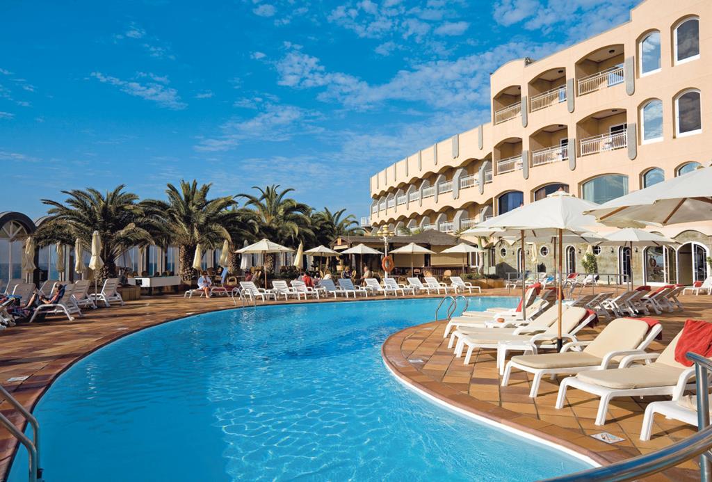 24AF7D8AE75D44AC7BEB6CAC94807F19