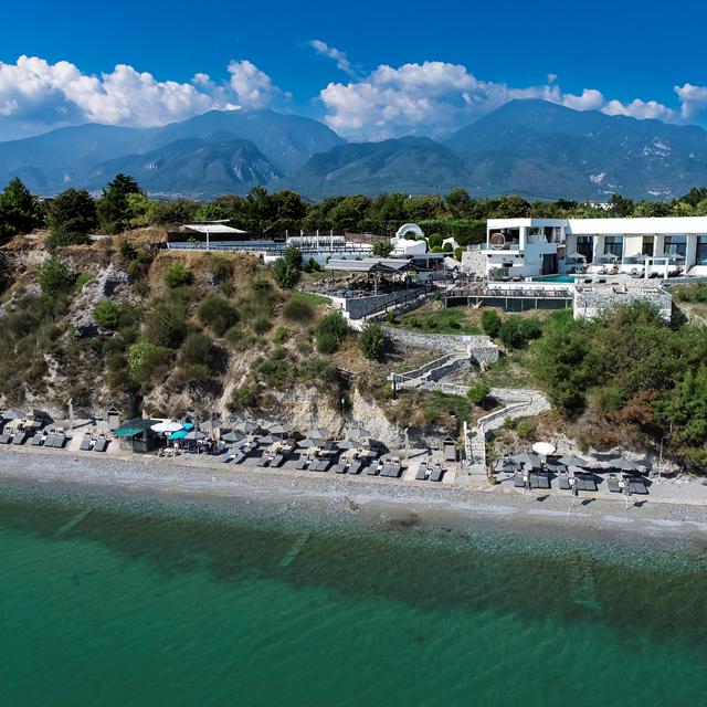 Akrotiri Olympus Luxury Suites